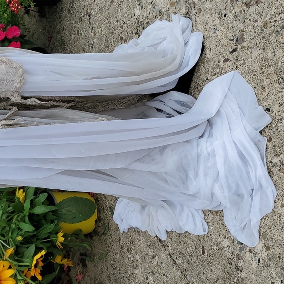 50" Lighted Halloween Scary Bride - Picture 5 of 11